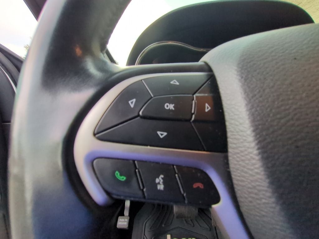 2019 Jeep Grand Cherokee Laredo E