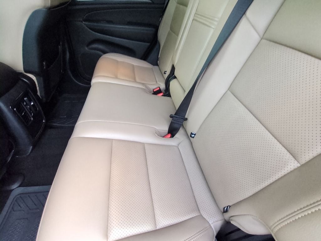 2019 Jeep Grand Cherokee Laredo E
