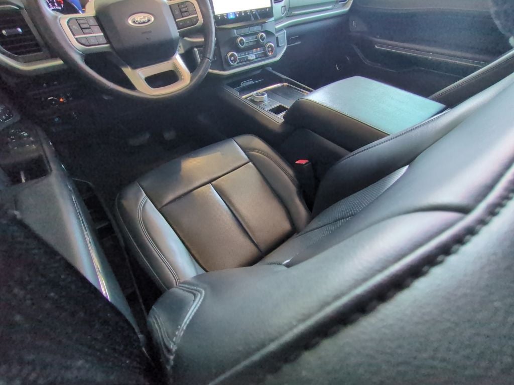 2023 Ford Expedition XLT
