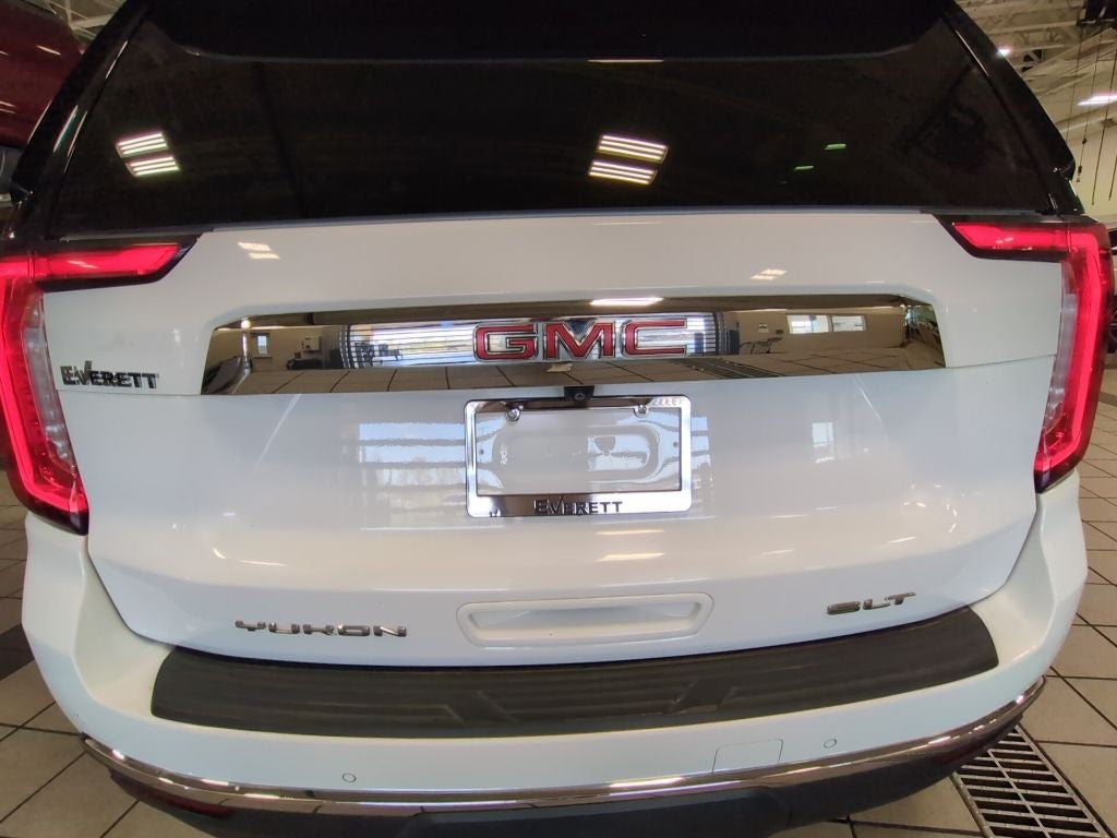 2022 GMC Yukon XL SLT