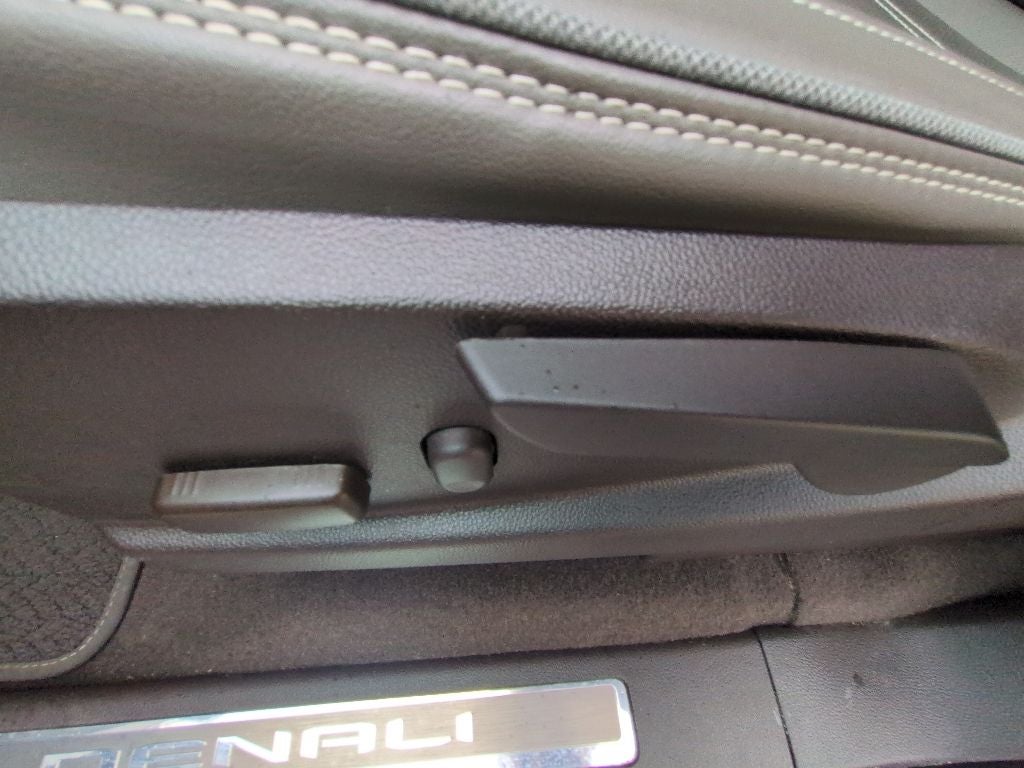 2022 GMC Canyon Denali