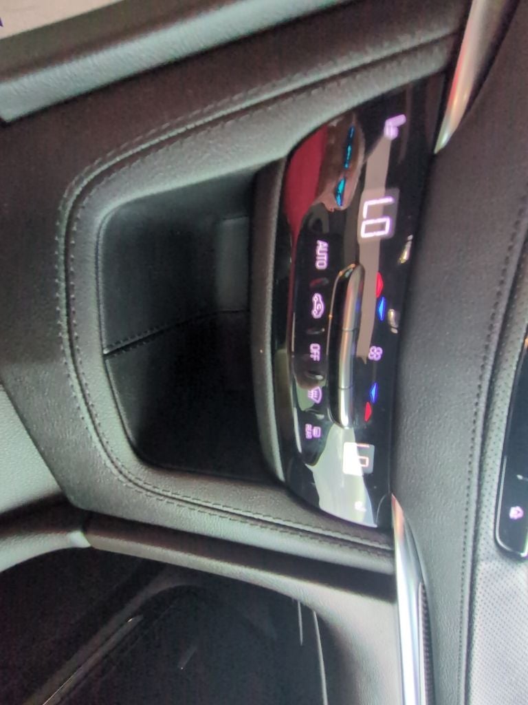 2025 Cadillac XT5 Sport