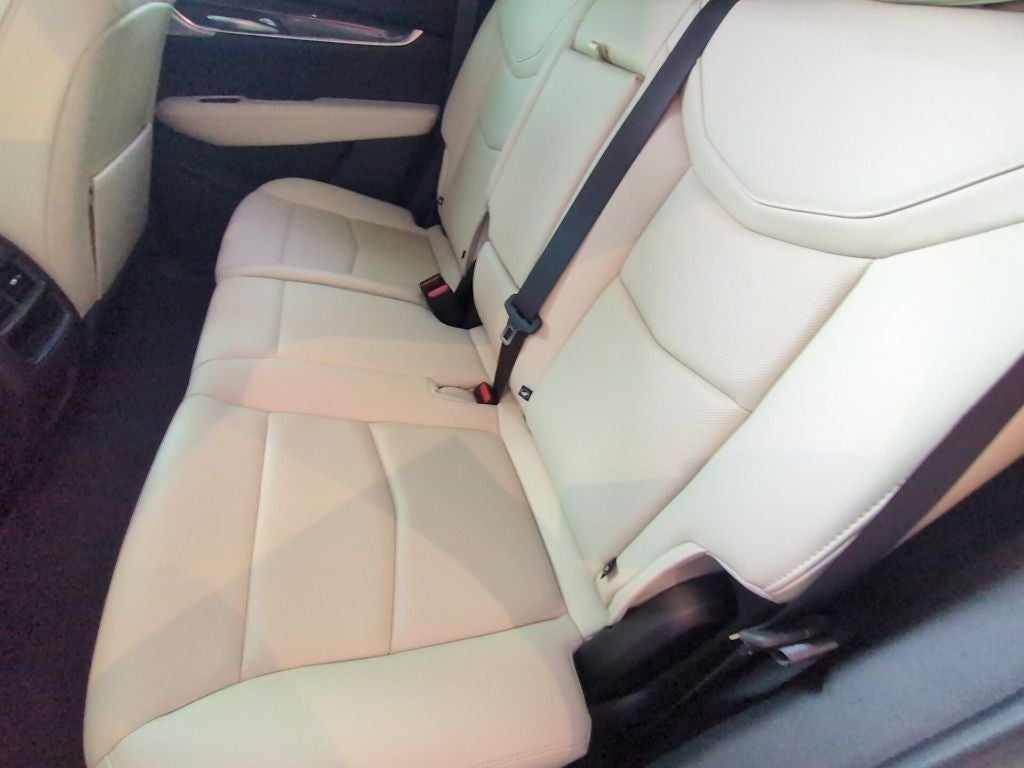 2025 Cadillac XT5 Sport