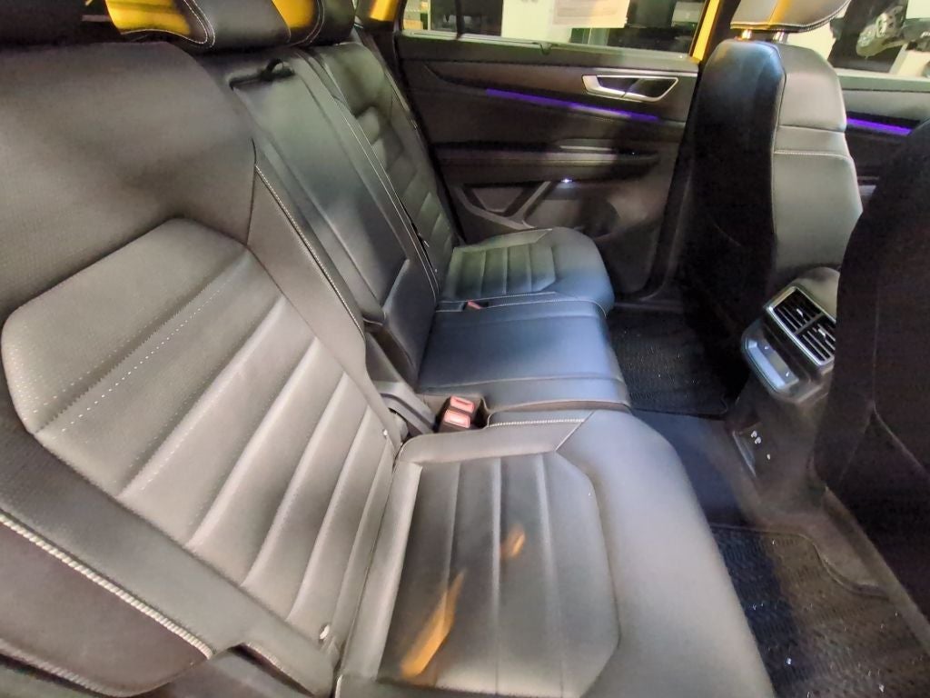 2024 Volkswagen Atlas Cross Sport 2.0T SEL R-Line