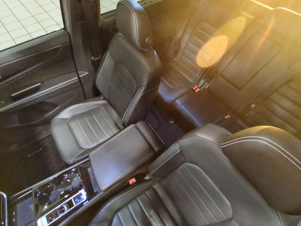 2024 Volkswagen Atlas Cross Sport 2.0T SEL R-Line