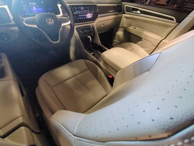 2022 Volkswagen Atlas 3.6L V6 SE w/Technology