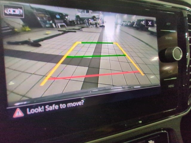 2022 Volkswagen Atlas Cross Sport 3.6L V6 SE w/Technology