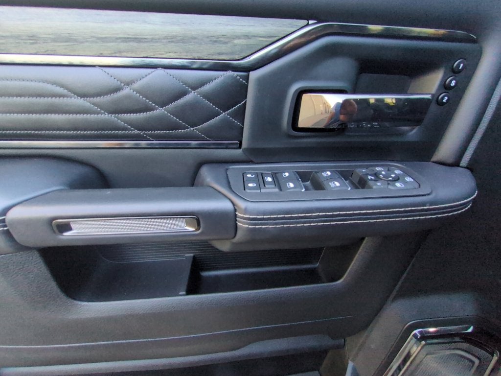 2025 RAM 3500 Limited
