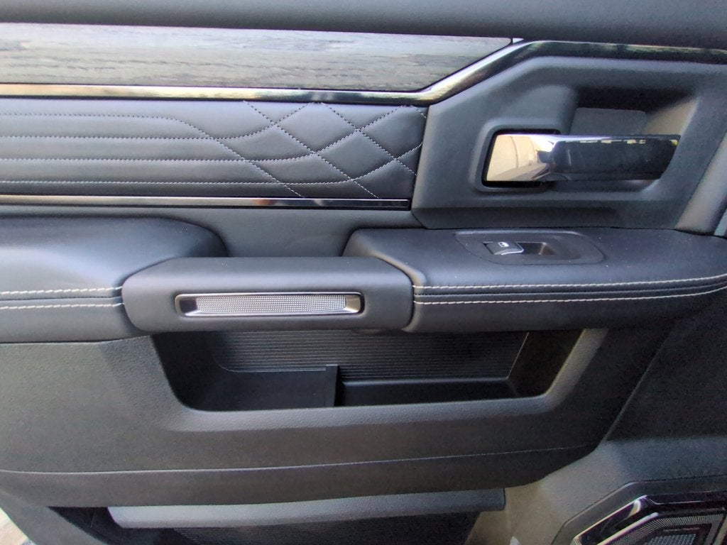2025 RAM 3500 Limited