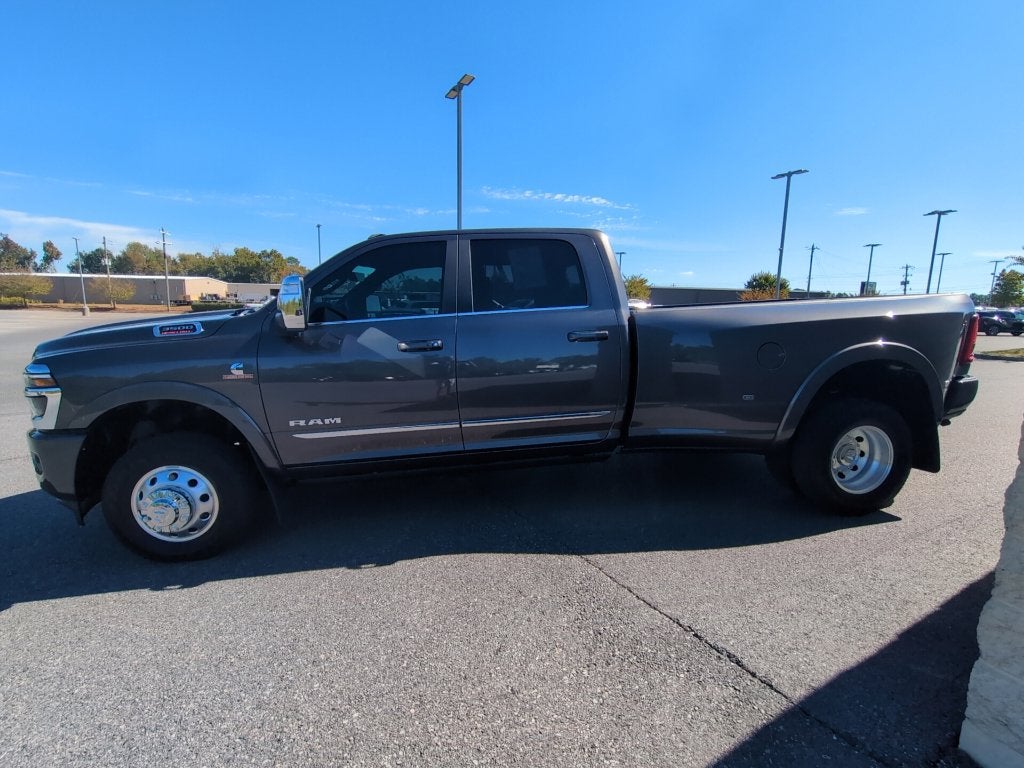 2025 RAM 3500 Limited