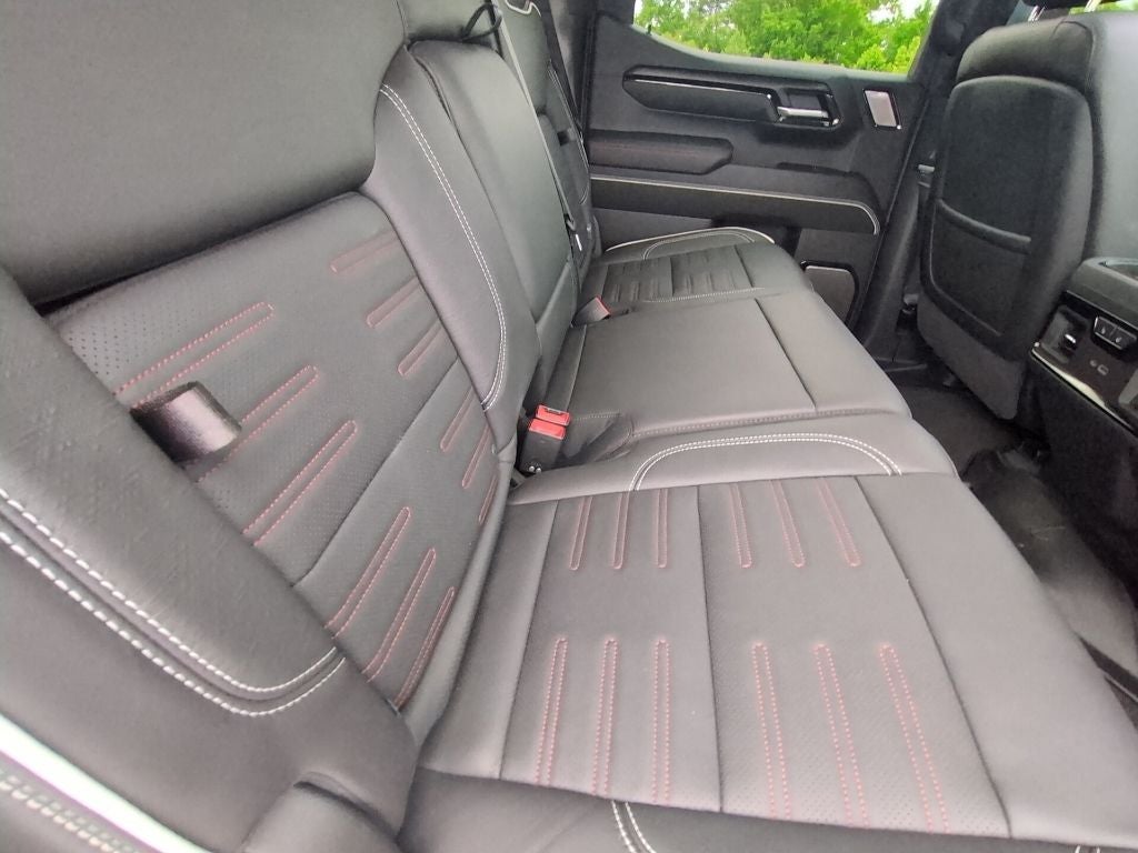 2025 GMC Sierra 1500 AT4X
