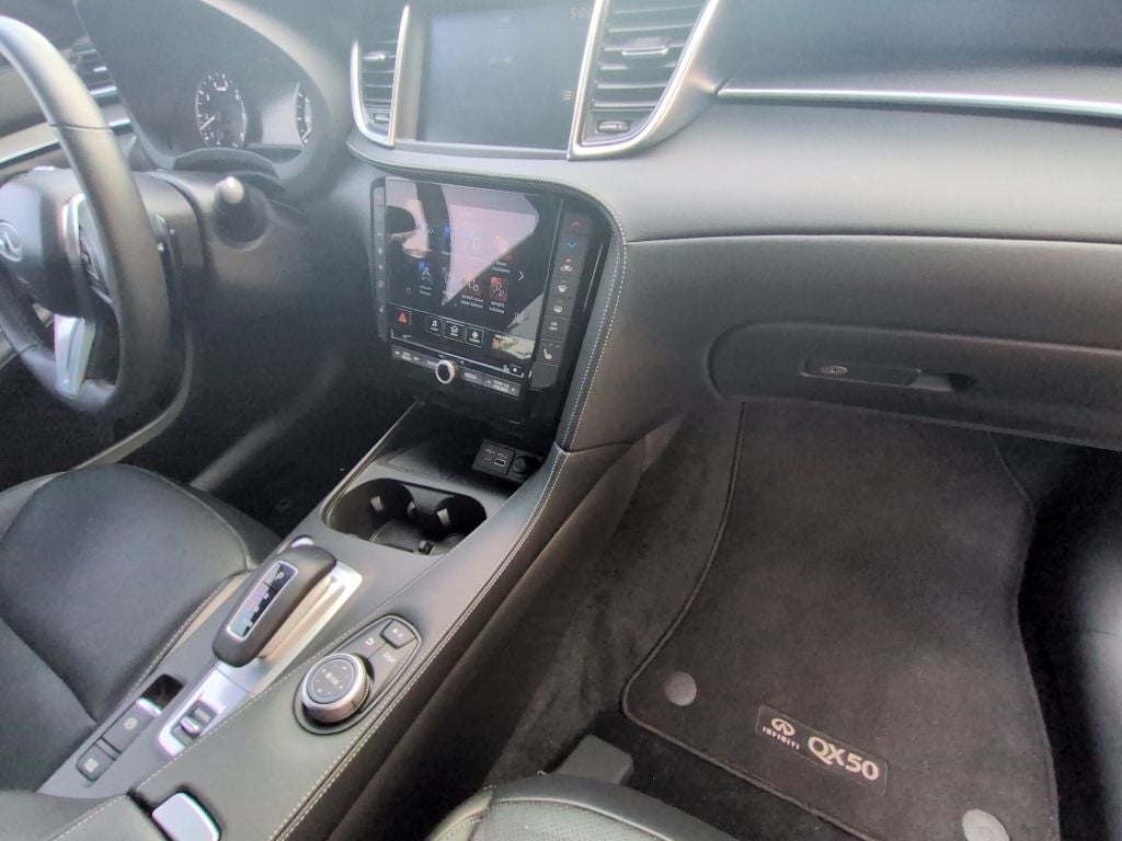 2023 INFINITI QX50 LUXE FWD