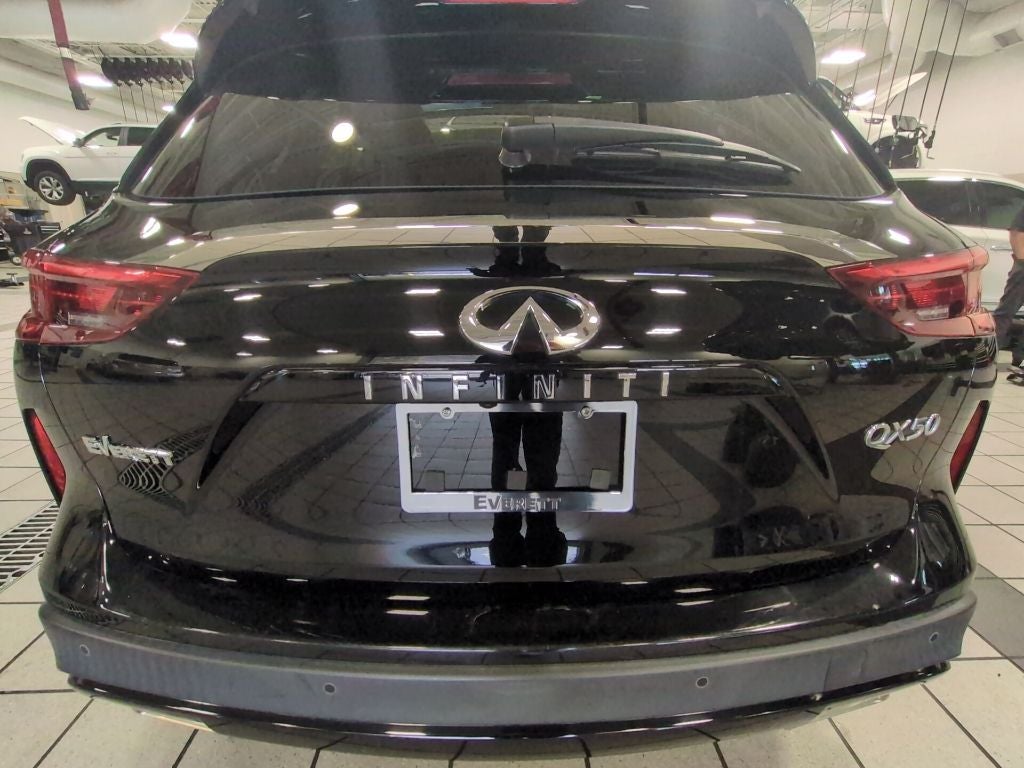 2021 INFINITI QX50 LUXE