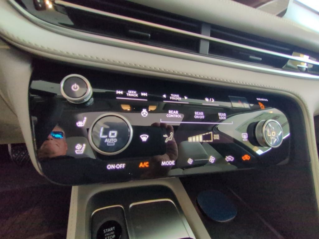2027 INFINITI QX60 Luxe FWD