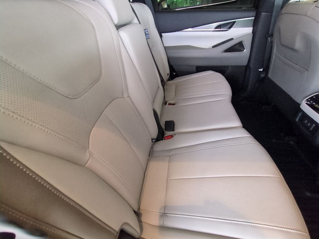 2027 INFINITI QX60 Luxe FWD