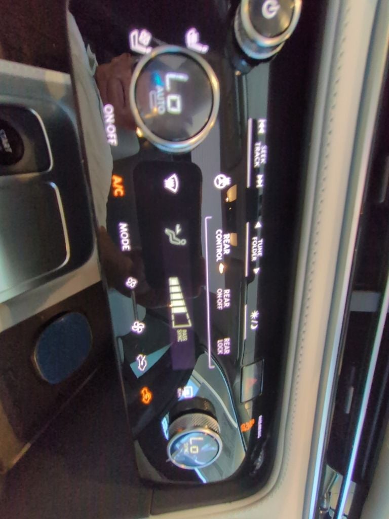 2027 INFINITI QX60 Luxe FWD