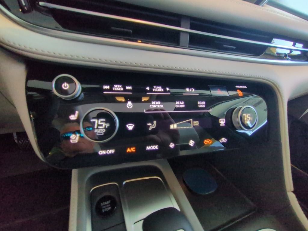 2027 INFINITI QX60 Luxe FWD