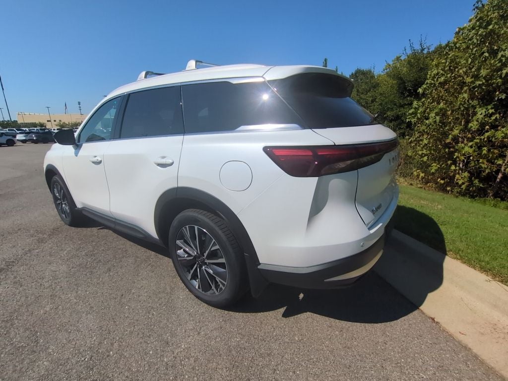 2027 INFINITI QX60 Luxe FWD