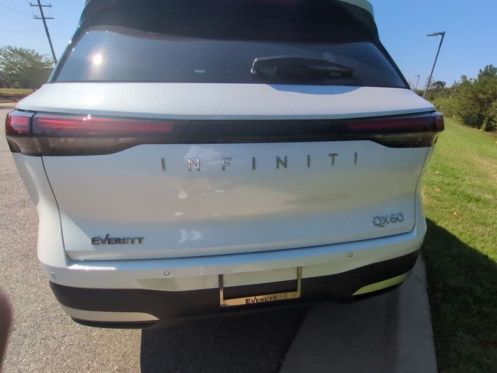 2027 INFINITI QX60 Luxe FWD