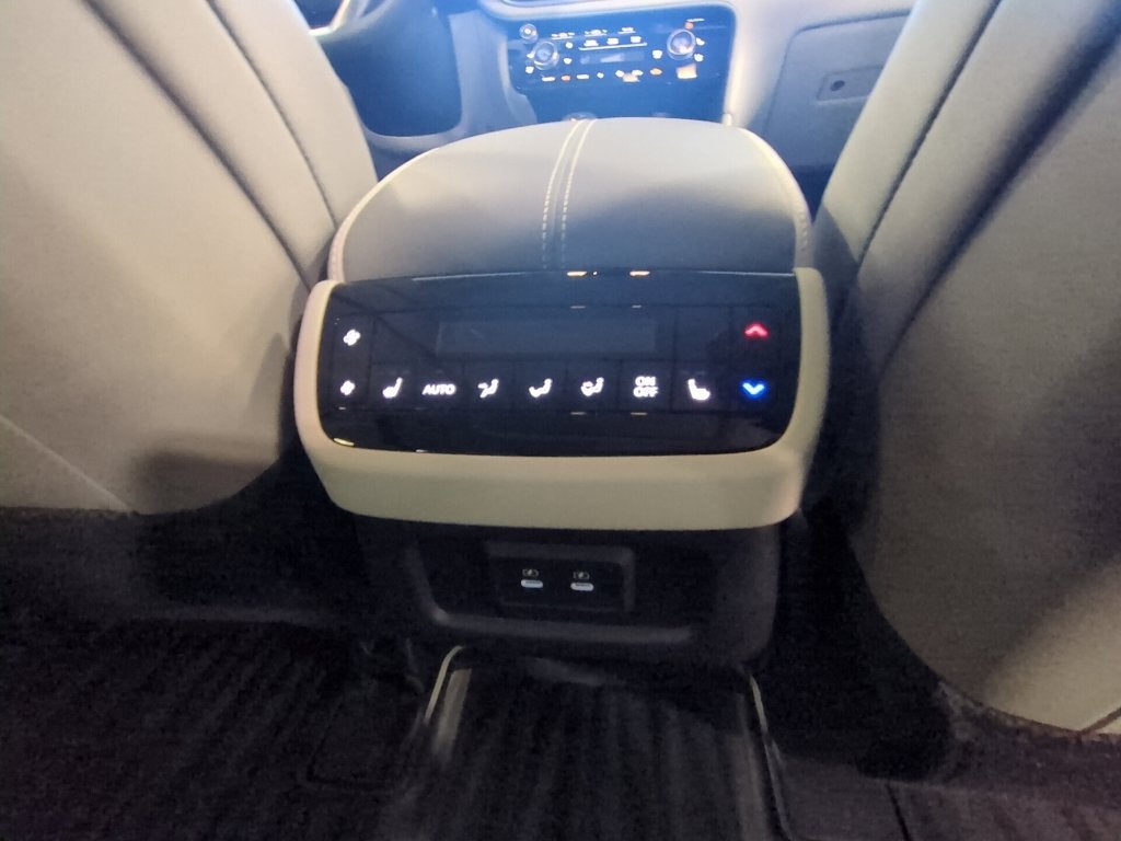 2027 INFINITI QX60 Luxe FWD