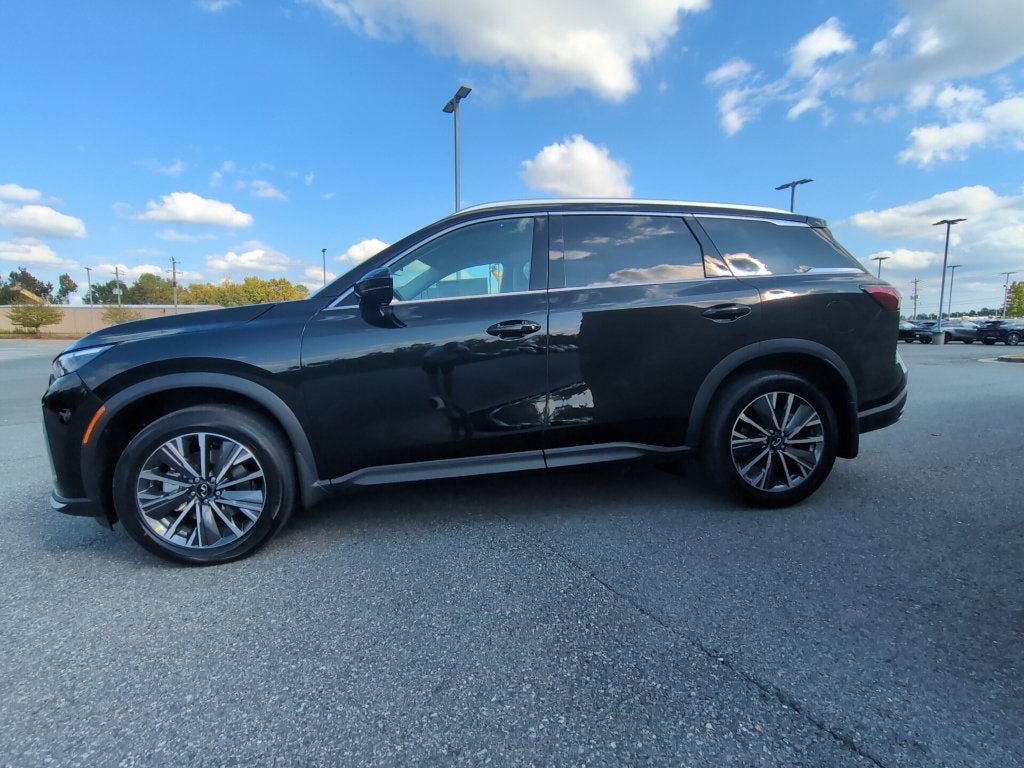 2027 INFINITI QX60 Luxe FWD