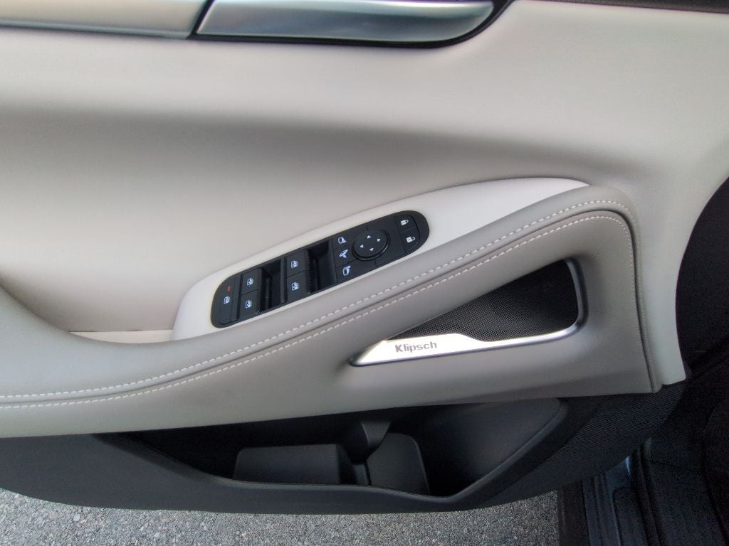 2027 INFINITI QX60 Luxe FWD