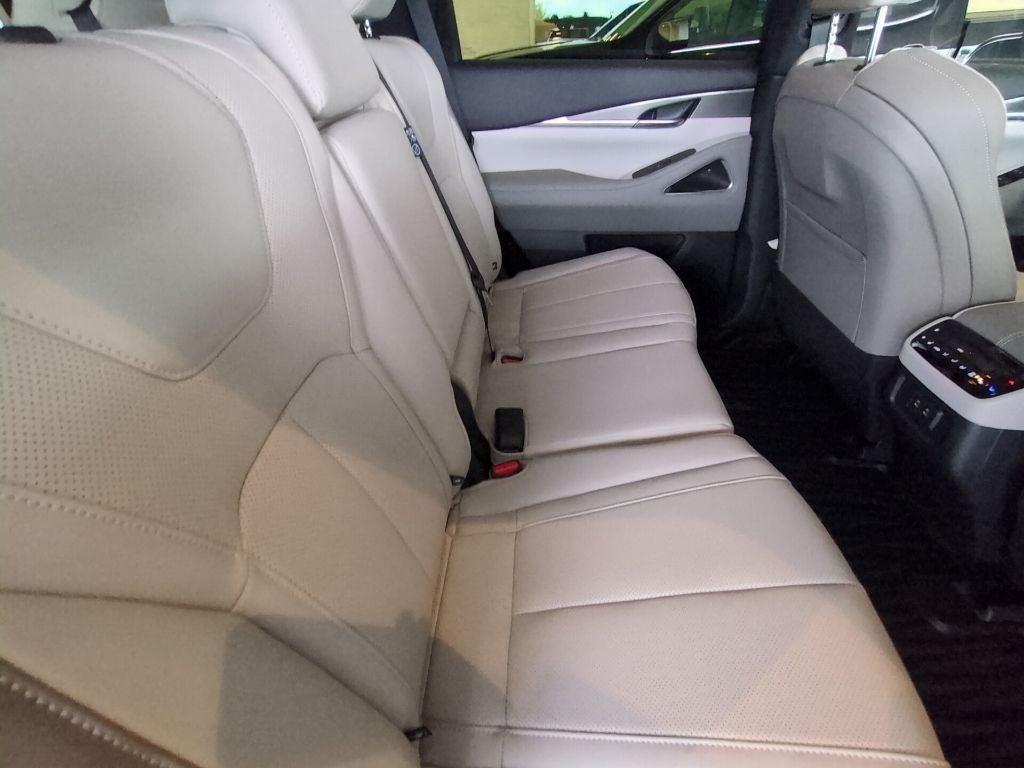 2027 INFINITI QX60 Luxe FWD