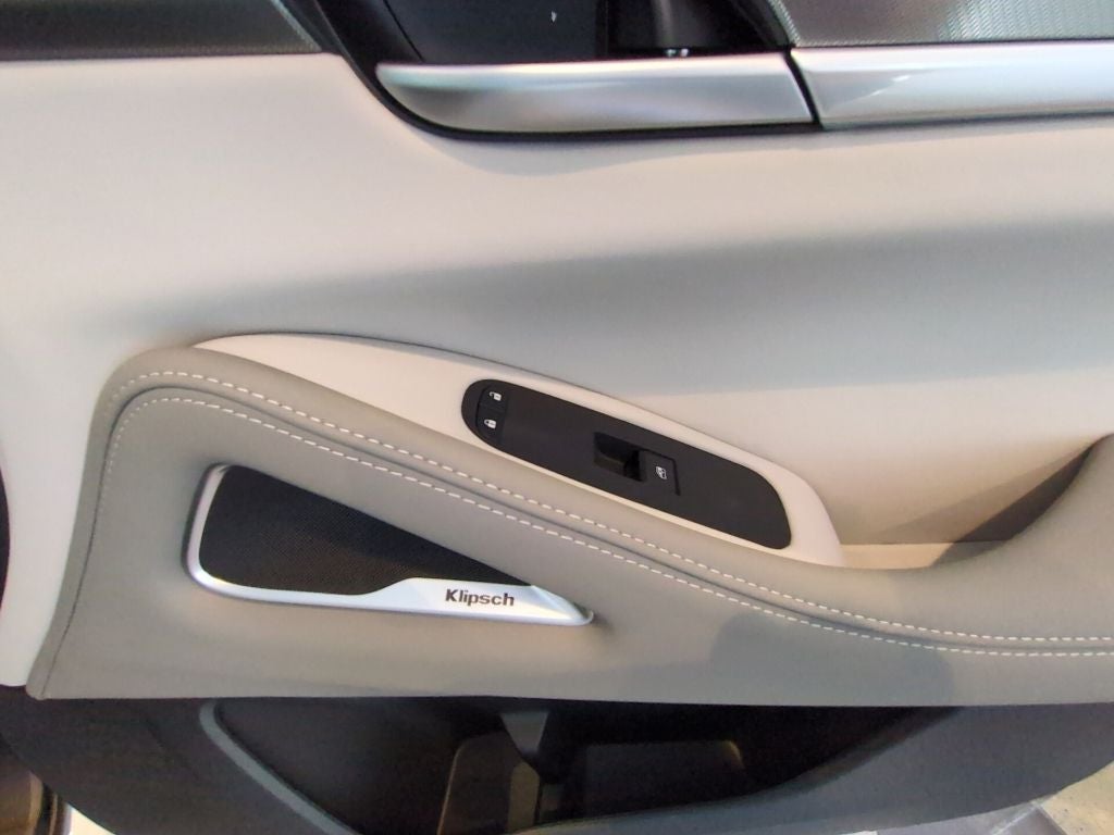 2027 INFINITI QX60 Luxe FWD