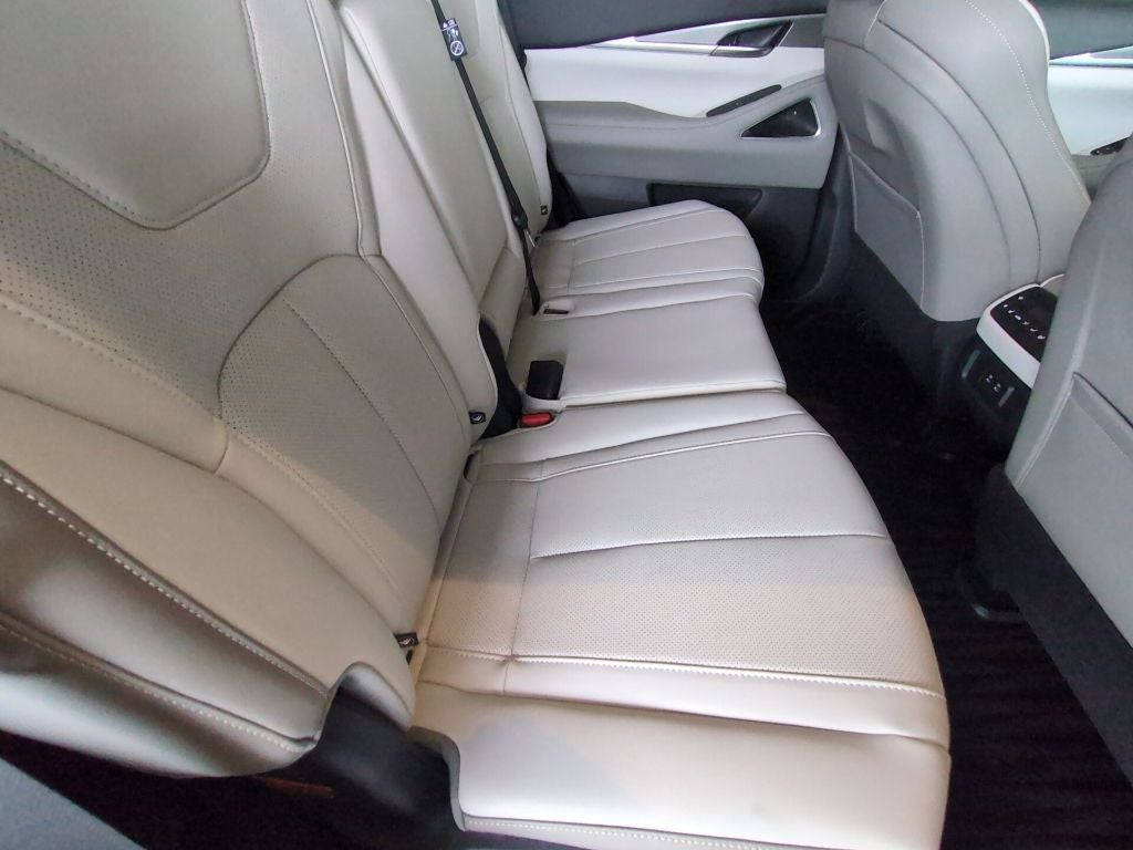 2027 INFINITI QX60 Luxe FWD