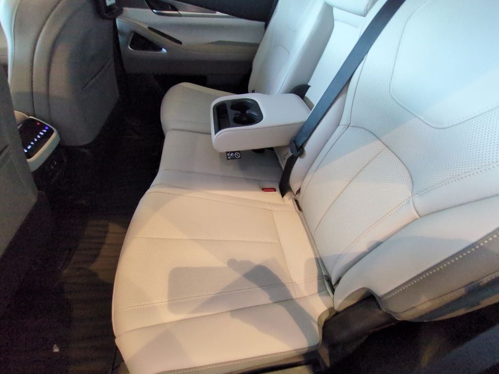 2027 INFINITI QX60 Luxe FWD