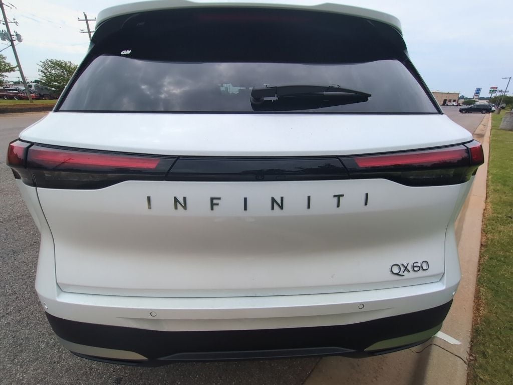 2027 INFINITI QX60 Luxe FWD