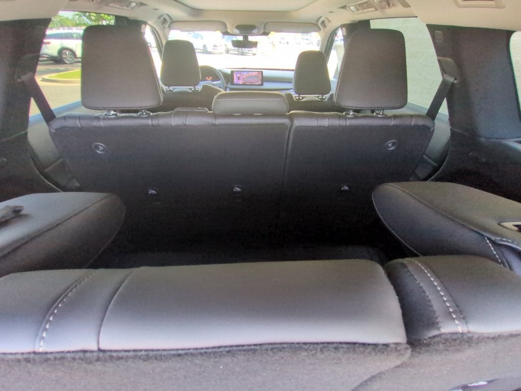 2027 INFINITI QX60 Luxe FWD
