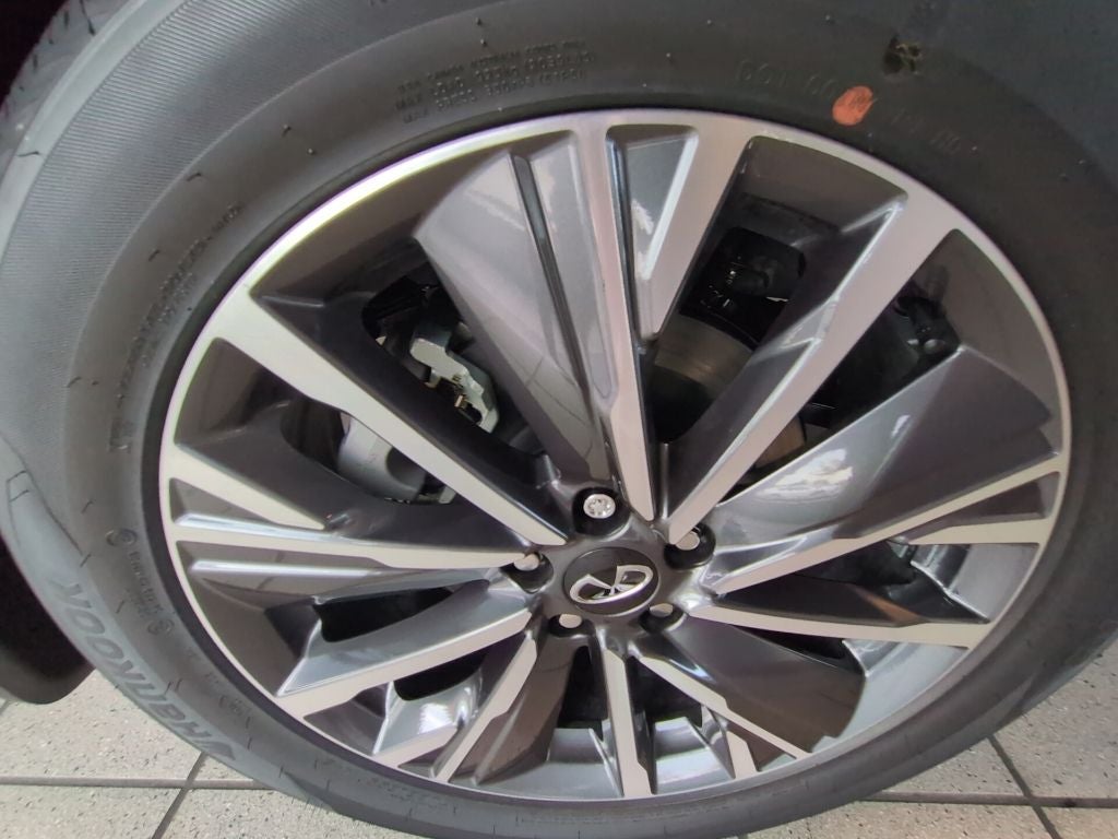 2027 INFINITI QX60 Luxe FWD