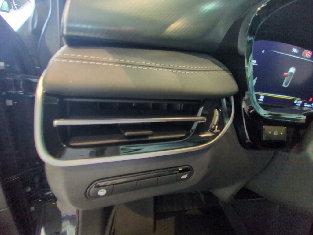 2027 INFINITI QX60 Luxe FWD