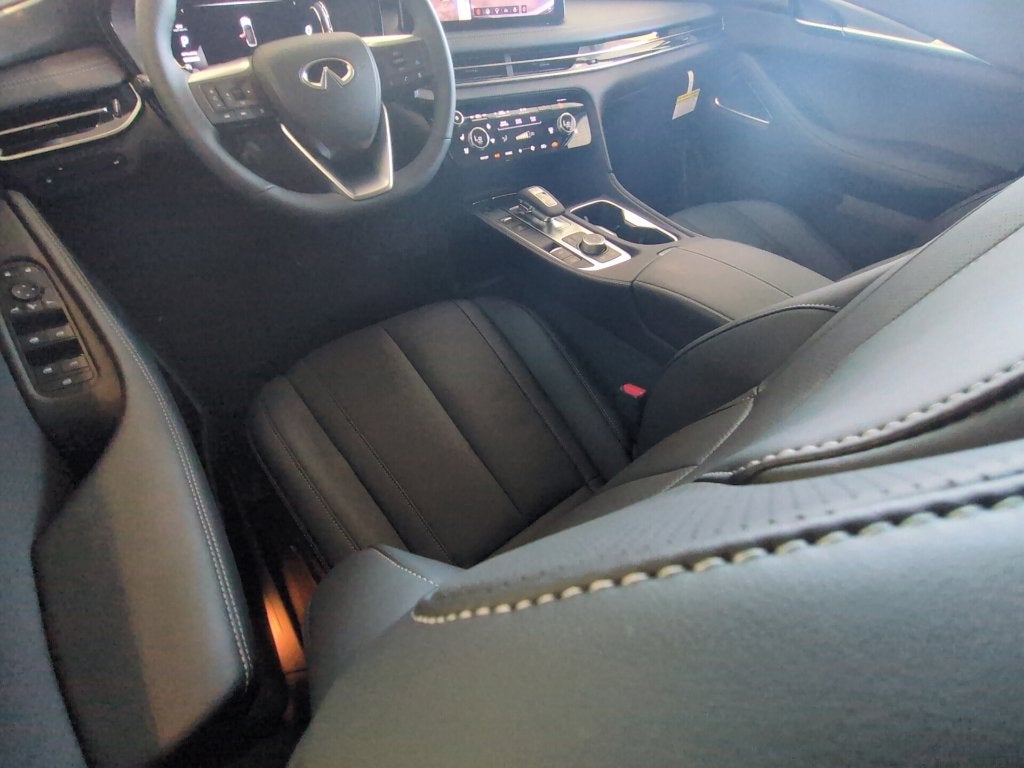 2027 INFINITI QX60 Luxe FWD