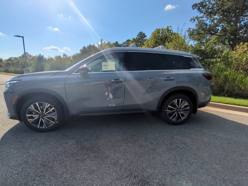2027 INFINITI QX60 Luxe FWD