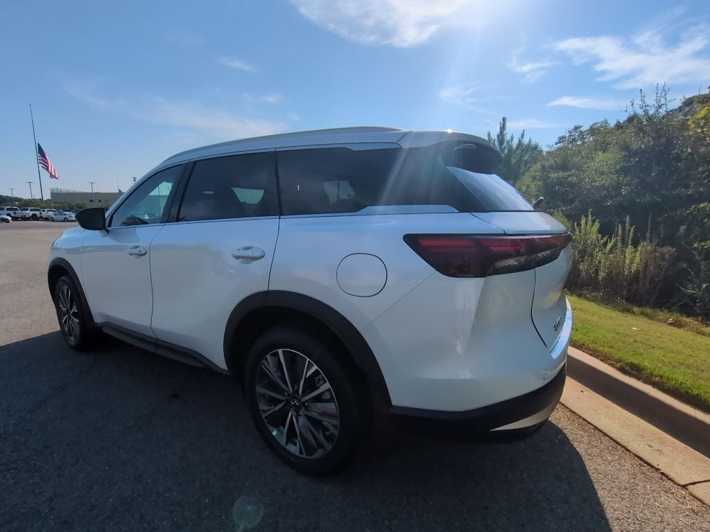 2027 INFINITI QX60 Luxe FWD