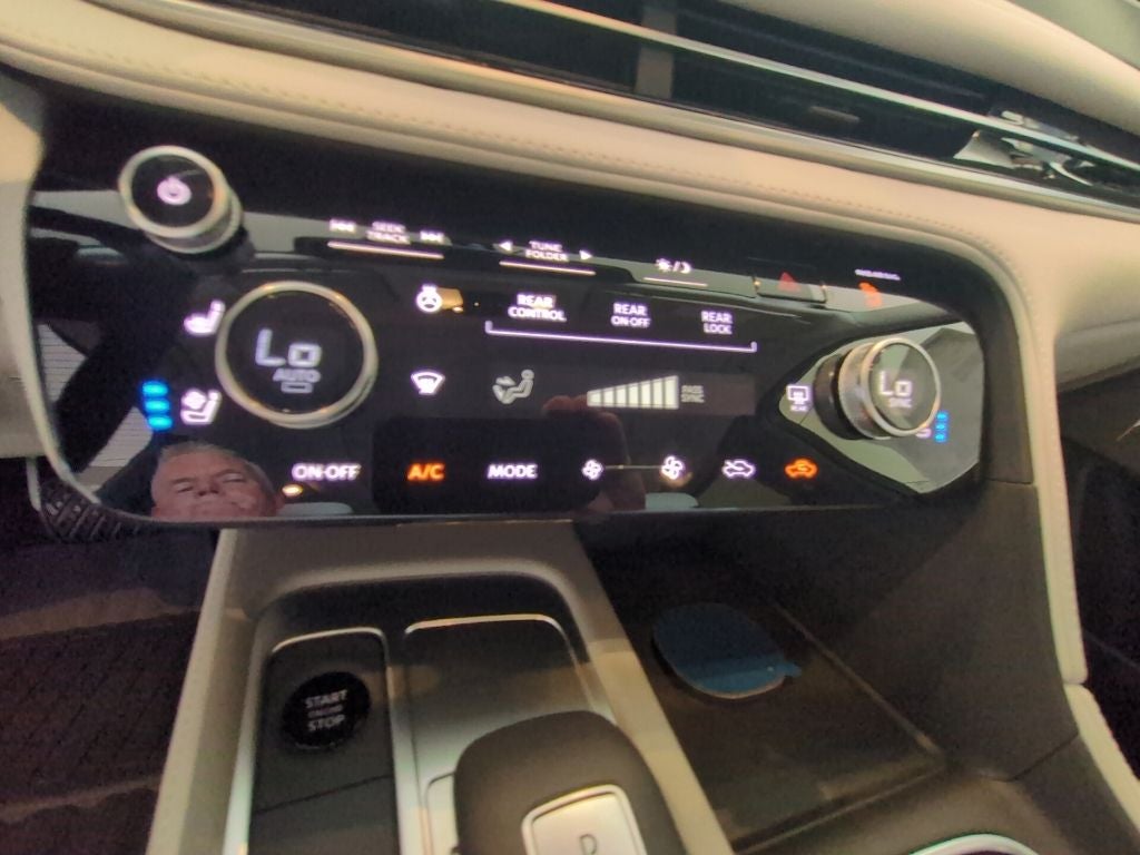 2027 INFINITI QX60 Luxe FWD
