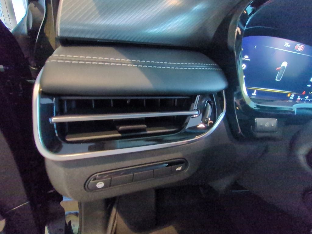 2027 INFINITI QX60 Luxe FWD