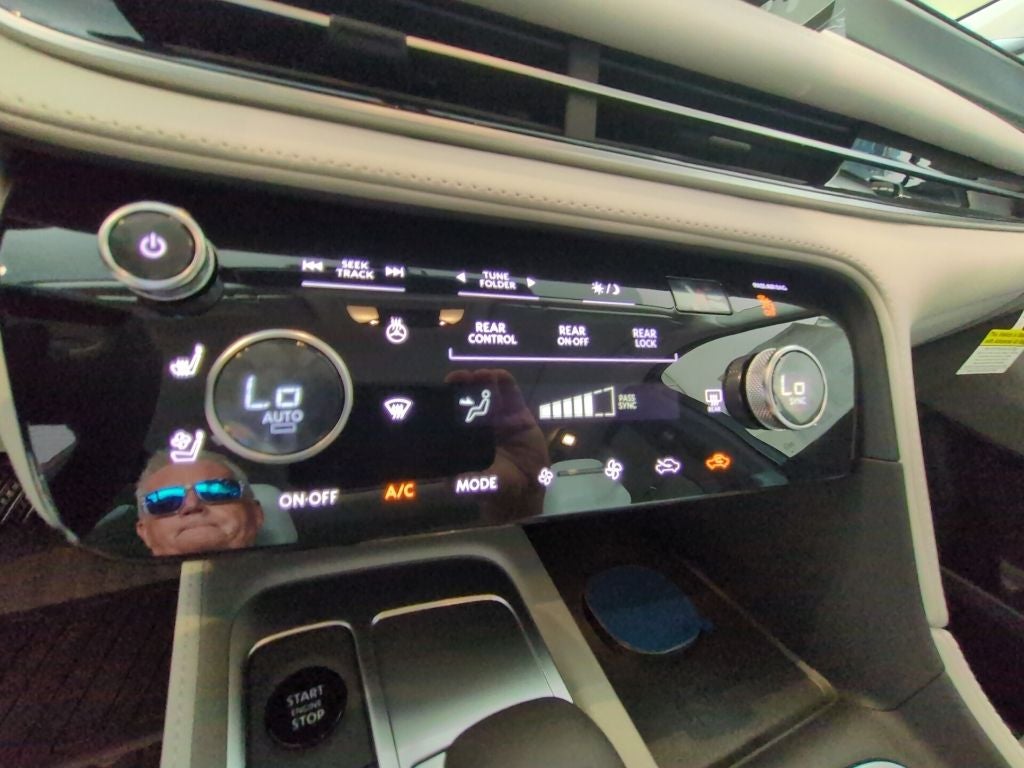 2027 INFINITI QX60 Luxe AWD