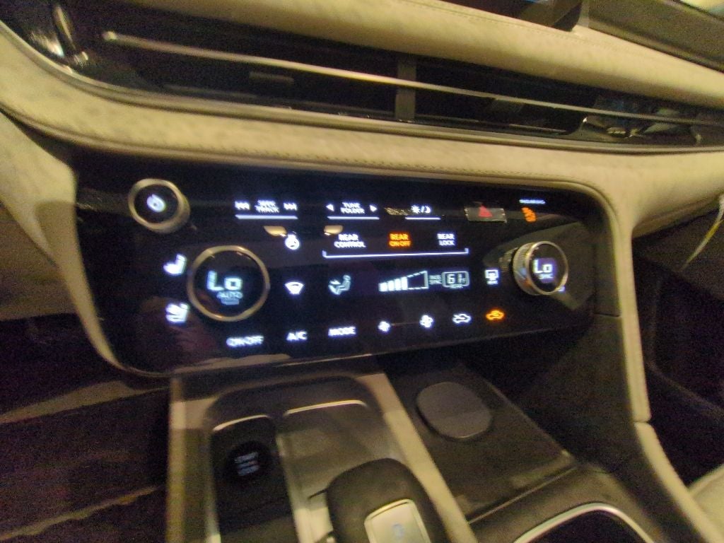 2027 INFINITI QX60 Luxe AWD
