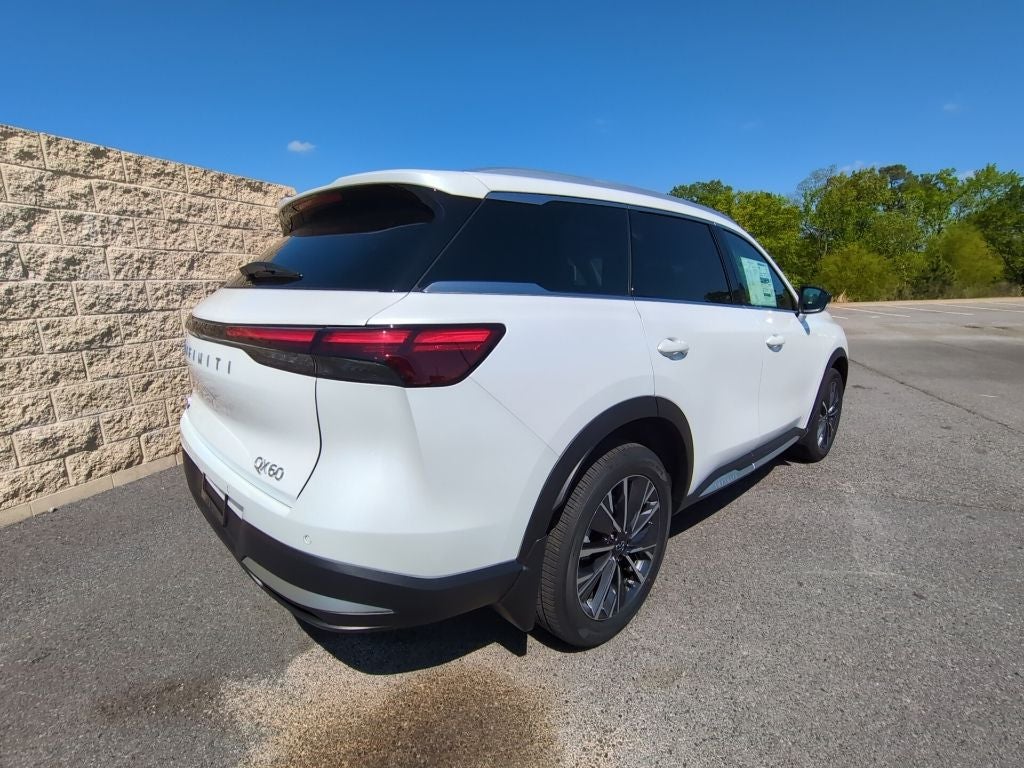 2026 INFINITI QX60 LUXE
