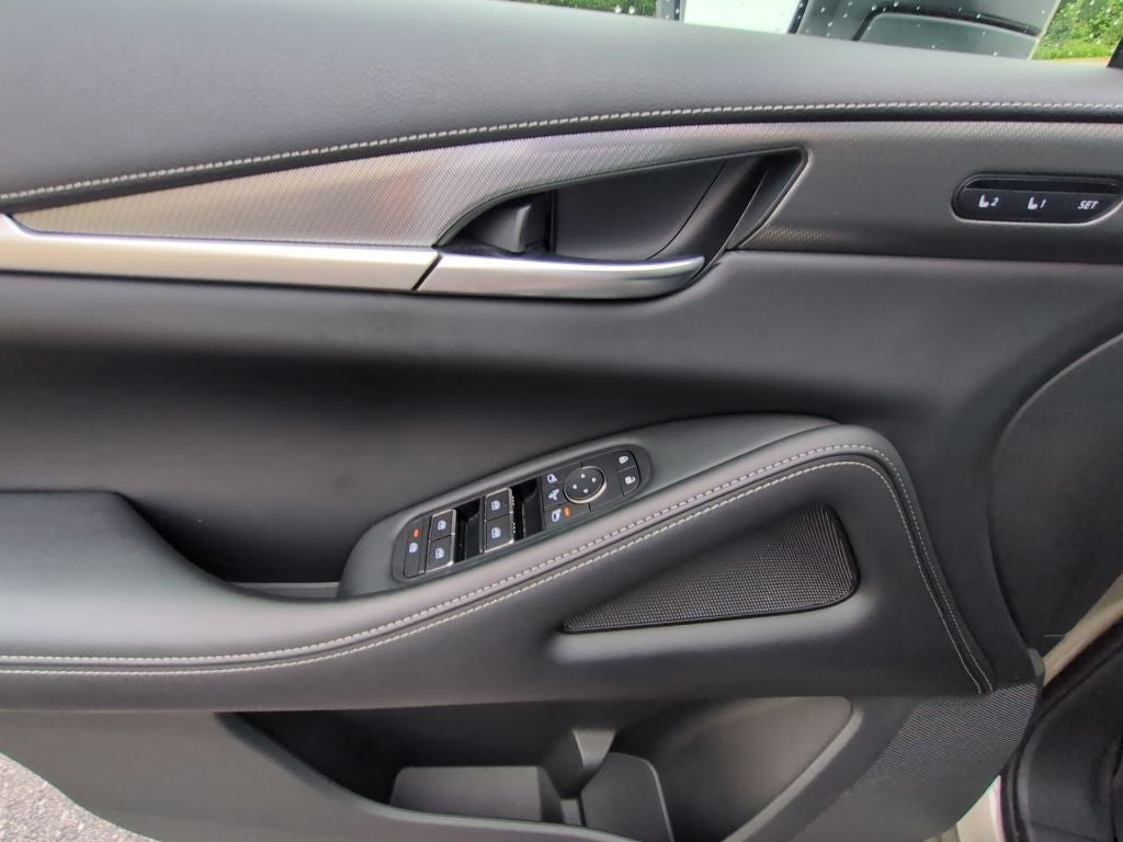 2023 INFINITI QX60 LUXE FWD