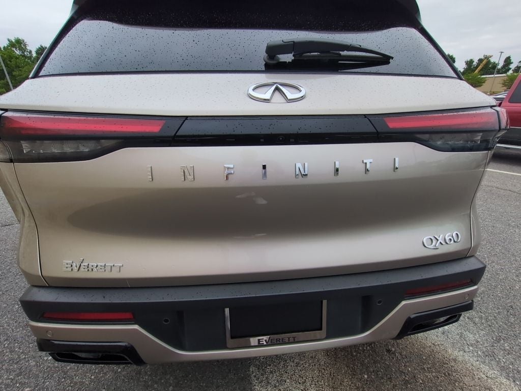 2023 INFINITI QX60 LUXE FWD