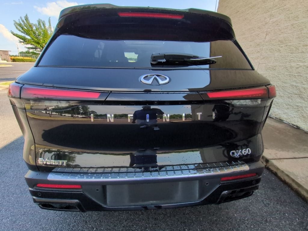 2023 INFINITI QX60 LUXE FWD