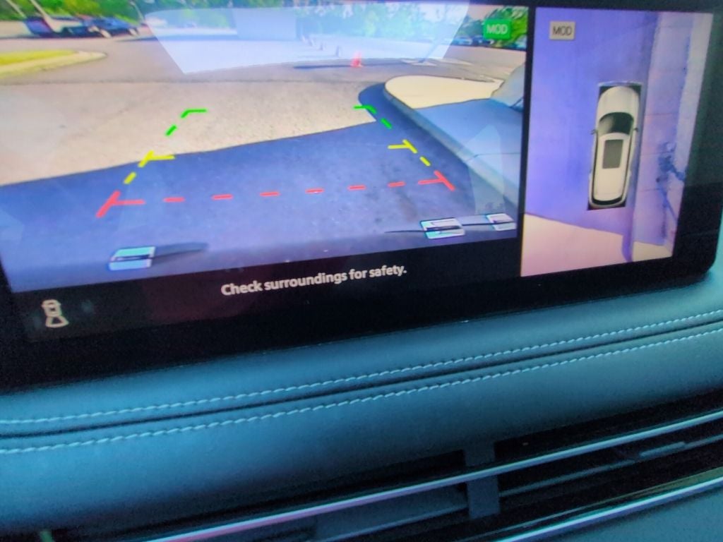 2023 INFINITI QX60 LUXE FWD