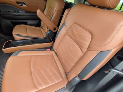 2022 Nissan Pathfinder Platinum