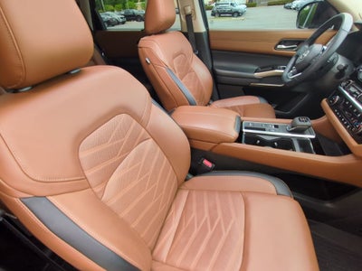 2022 Nissan Pathfinder Platinum