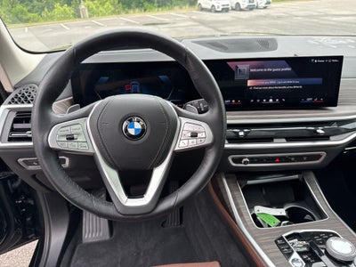 2024 BMW X7 xDrive40i