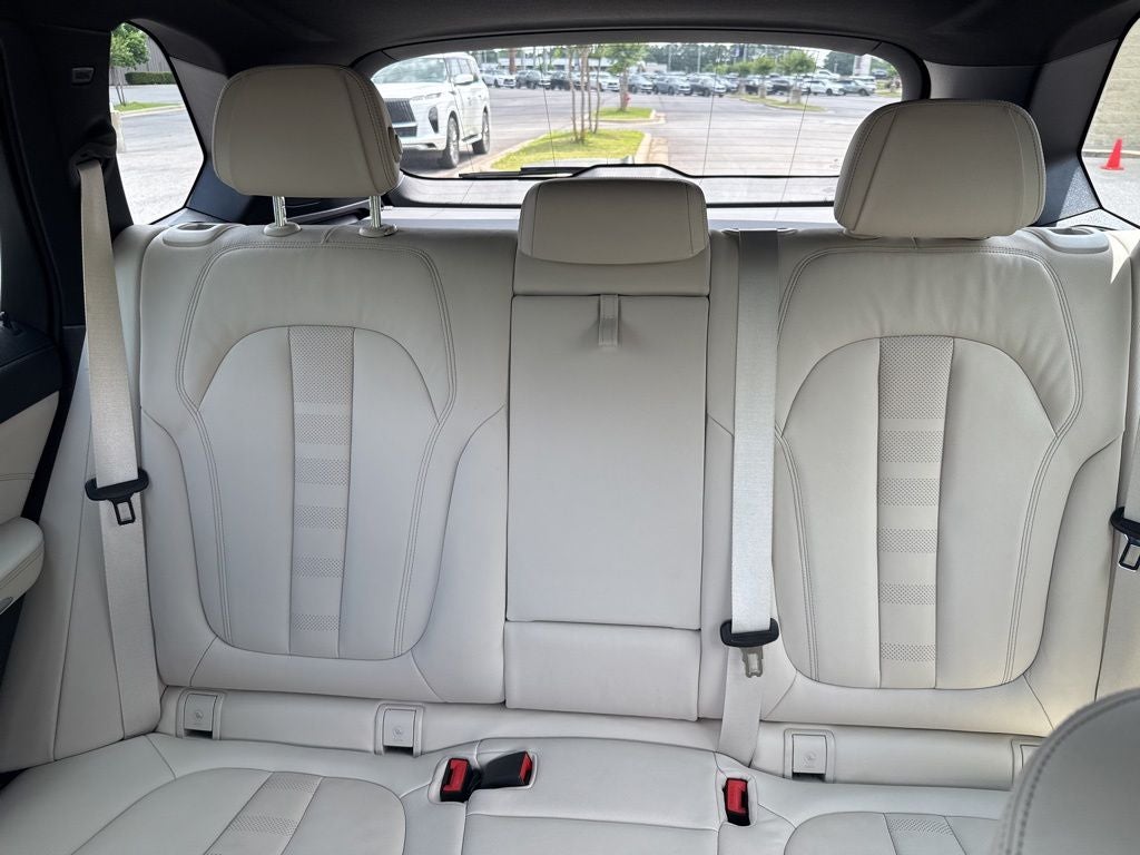 2021 BMW X5 M50i